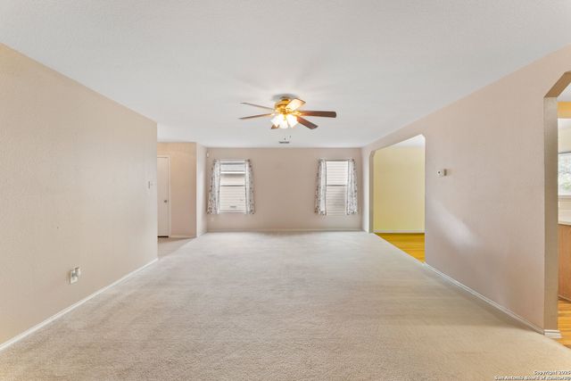 16411 Alamo Derby, Selma, TX 78154