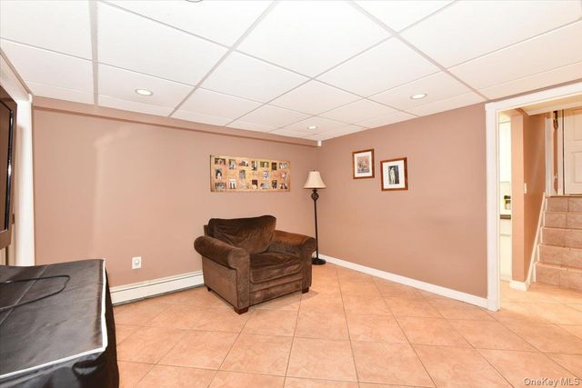 32 Lark Drive, Woodbury, NY 11797