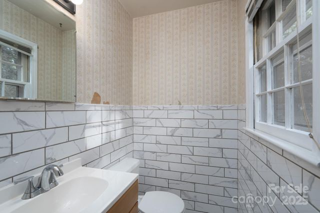 6705 Easton Place, Charlotte, NC 28212