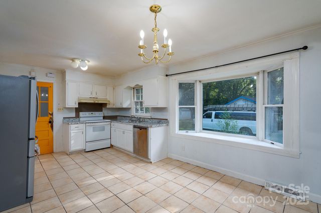 6705 Easton Place, Charlotte, NC 28212