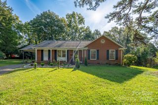 6705 Easton Place, Charlotte, NC 28212