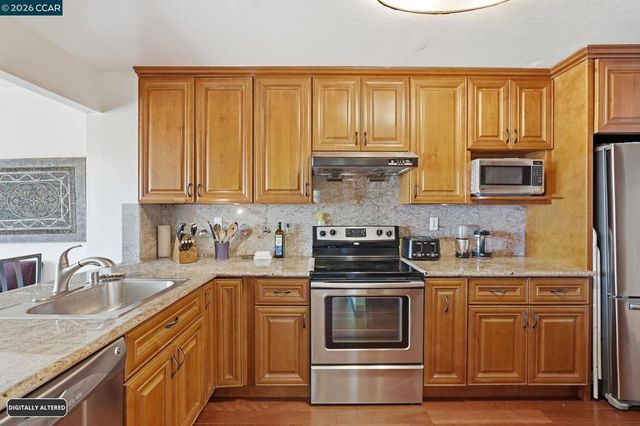 624 Primrose Ter, Pinole, CA 94564