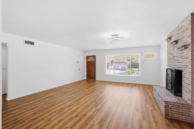 6244 43rd St, Sacramento, CA 95824