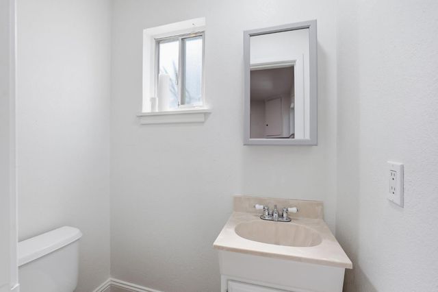 6244 43rd St, Sacramento, CA 95824