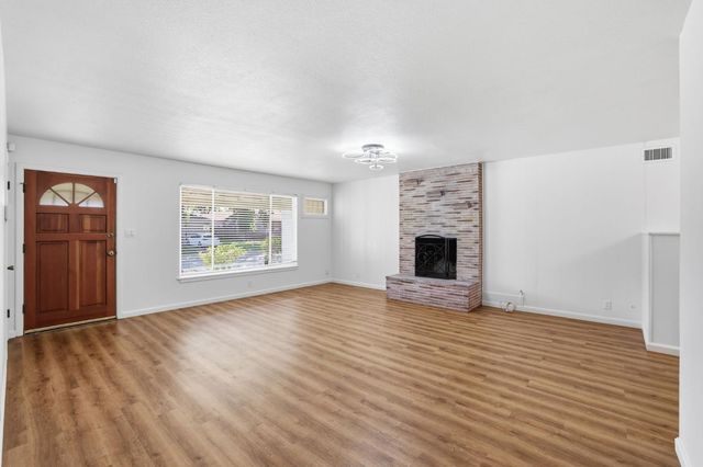 6244 43rd St, Sacramento, CA 95824