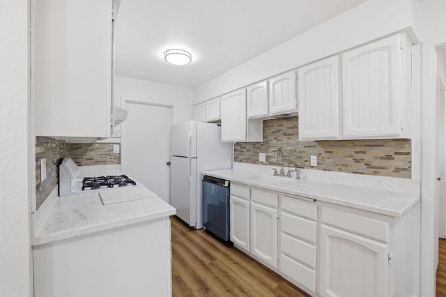 6244 43rd St, Sacramento, CA 95824