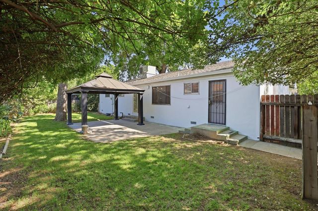 6244 43rd St, Sacramento, CA 95824