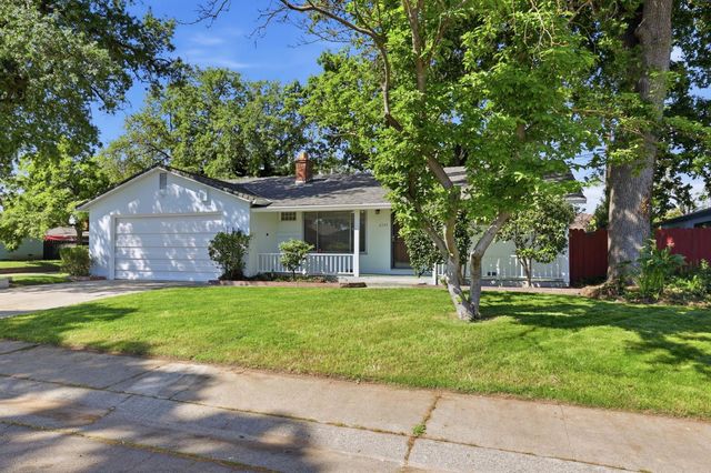 6244 43rd St, Sacramento, CA 95824
