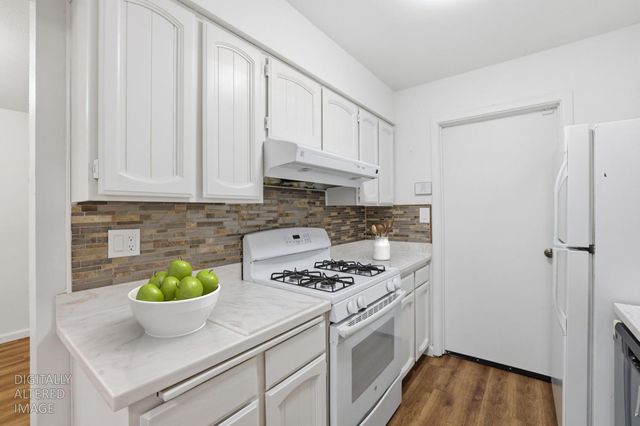 6244 43rd St, Sacramento, CA 95824