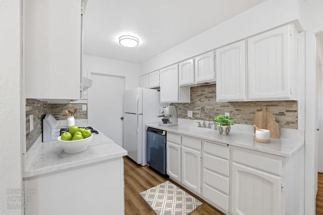 6244 43rd St, Sacramento, CA 95824