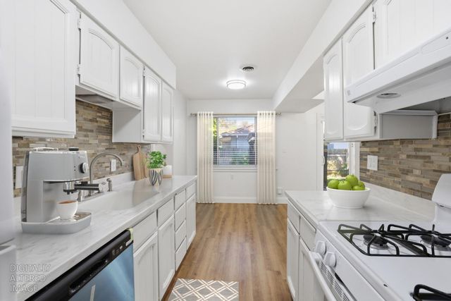 6244 43rd St, Sacramento, CA 95824