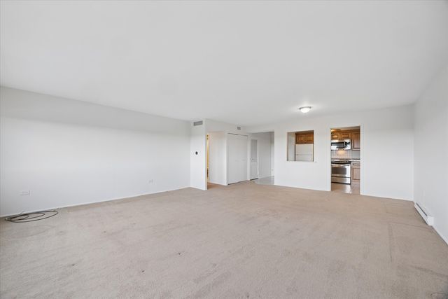 141 N La Grange Road 903, La Grange, IL 60525