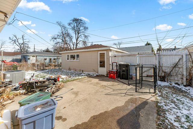 17831 Community Street, Lansing, IL 60438