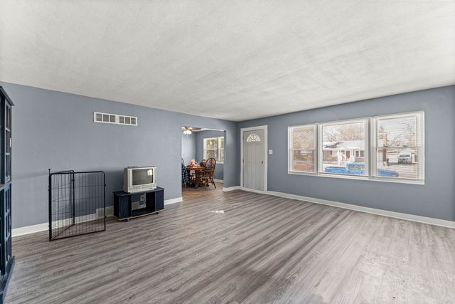 17831 Community Street, Lansing, IL 60438