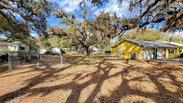 260 Fraser Ave, La Belle, FL 33935