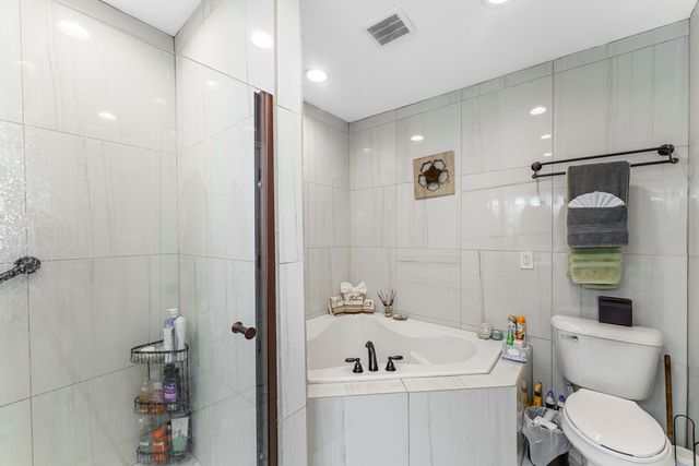 6929 S Oakley Avenue, Chicago, IL 60636