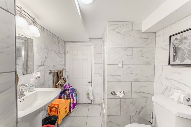 6929 S Oakley Avenue, Chicago, IL 60636