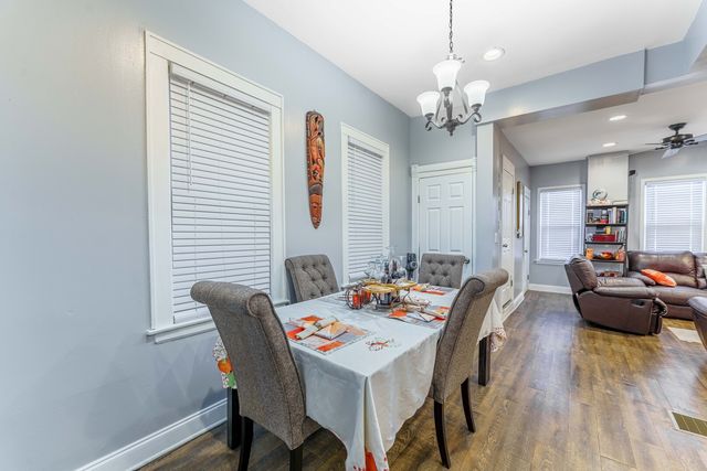 6929 S Oakley Avenue, Chicago, IL 60636