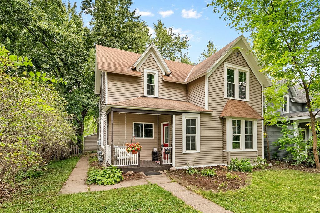 2697 8th Avenue E, North Saint Paul, MN 55109 — photo 3