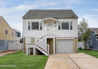 639 E Bayview Avenue, Ocean Gate, NJ 08740