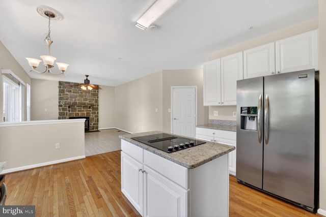 7712 BLUE POINT AVE, Beltsville, MD 20705