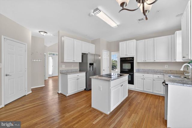7712 BLUE POINT AVE, Beltsville, MD 20705