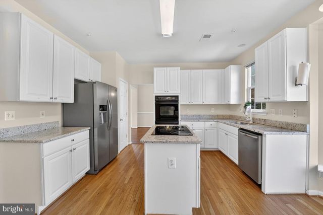7712 BLUE POINT AVE, Beltsville, MD 20705