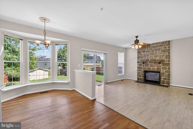 7712 BLUE POINT AVE, Beltsville, MD 20705