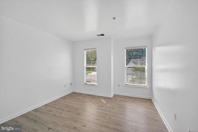 7712 BLUE POINT AVE, Beltsville, MD 20705