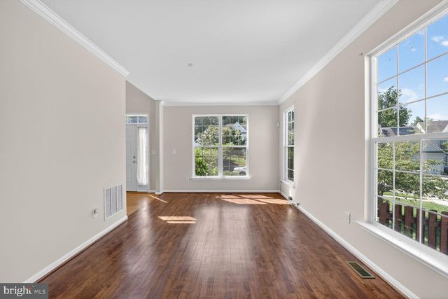 7712 BLUE POINT AVE, Beltsville, MD 20705
