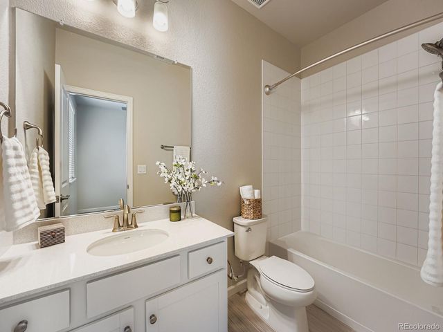 27942 E Glasgow Place, Aurora, CO 80016