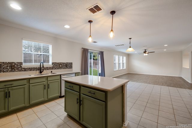 6767 Wayman, Live Oak, TX 78233