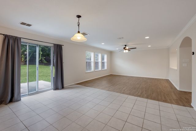 6767 Wayman, Live Oak, TX 78233