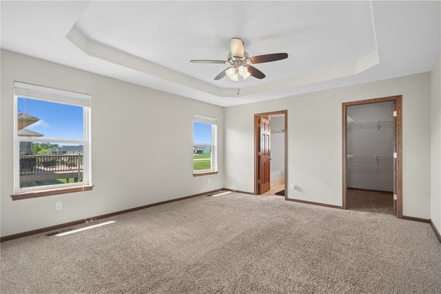 1622 Para Drive, Marion, IA 52302