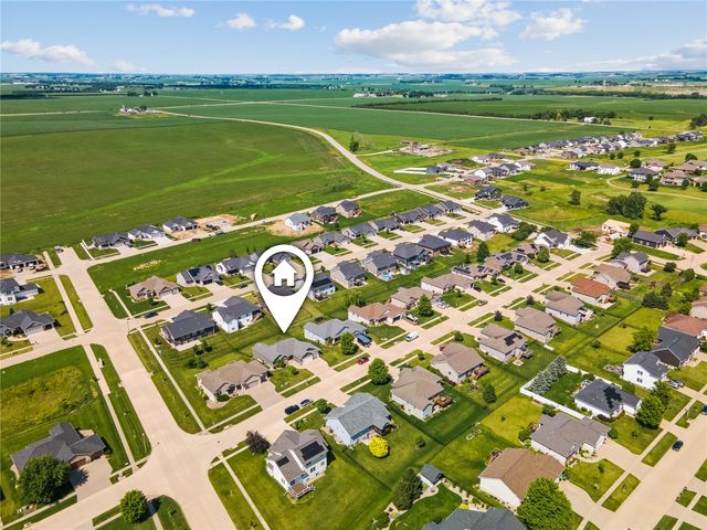 1622 Para Drive, Marion, IA 52302