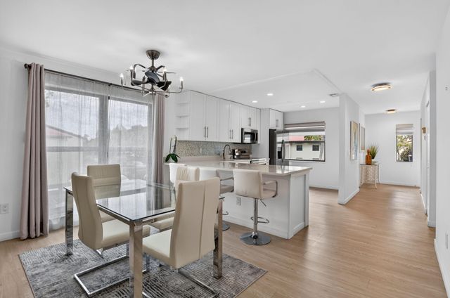 8545 Casa Del Lago 38 H, Boca Raton, FL 33433