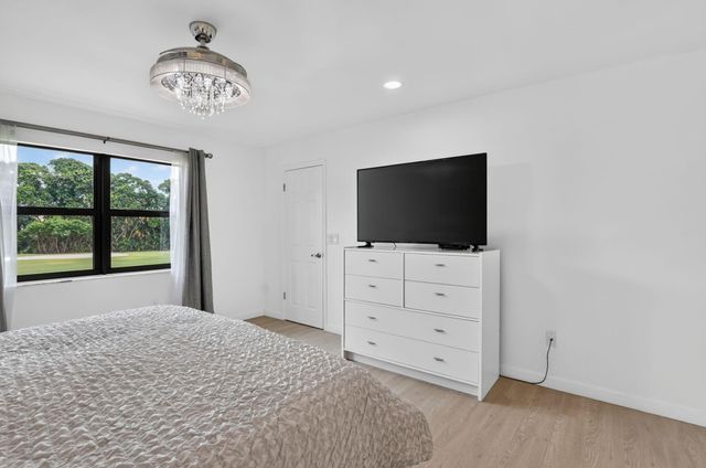 8545 Casa Del Lago 38 H, Boca Raton, FL 33433