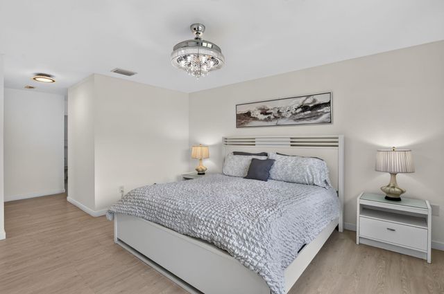 8545 Casa Del Lago 38 H, Boca Raton, FL 33433