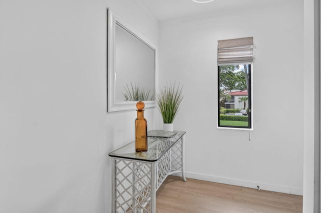 8545 Casa Del Lago 38 H, Boca Raton, FL 33433
