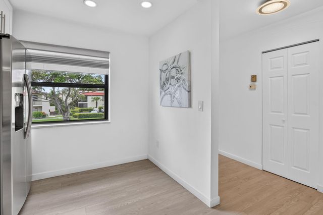 8545 Casa Del Lago 38 H, Boca Raton, FL 33433