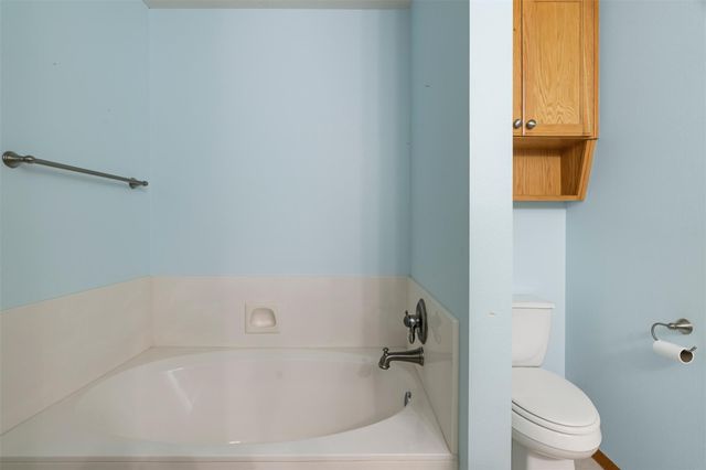 640 W F Ave, Milano, TX 76556