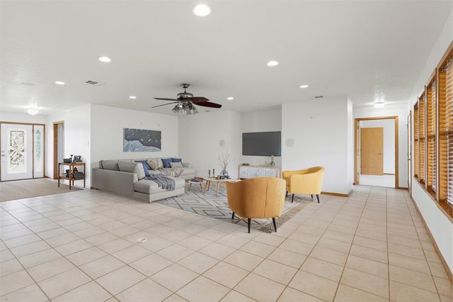 640 W F Ave, Milano, TX 76556