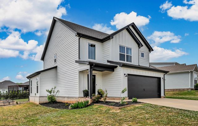 904 Frog Gip Pond Ct, Clarksville, TN 37043