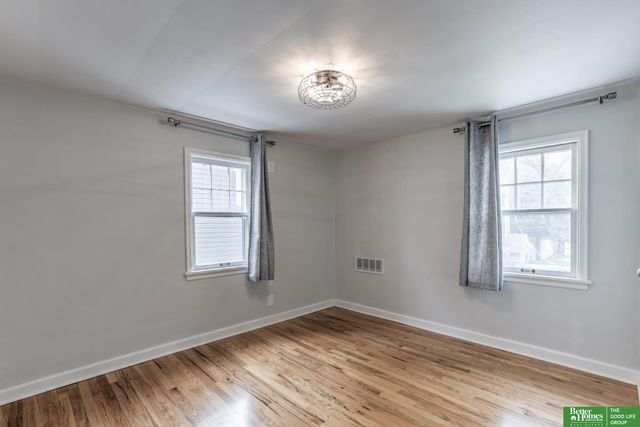 410 S 48th Avenue, Omaha, NE 68132