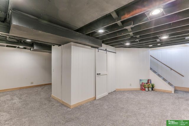 410 S 48th Avenue, Omaha, NE 68132