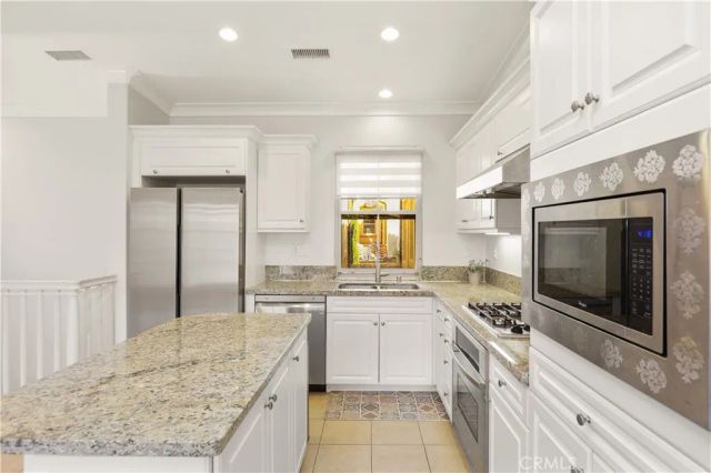42 Talisman, Irvine, CA 92620
