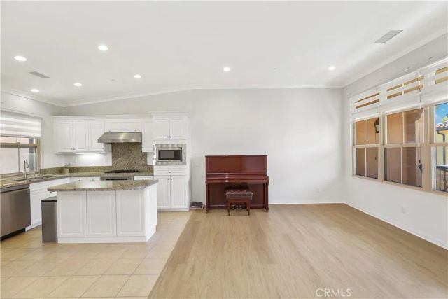 42 Talisman, Irvine, CA 92620