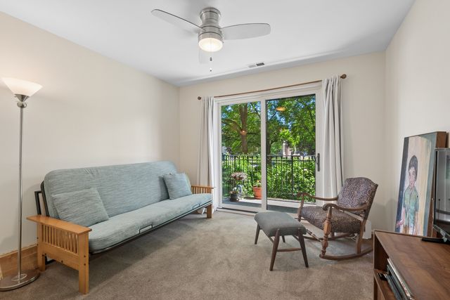 1501 Oak Avenue 102, Evanston, IL 60201