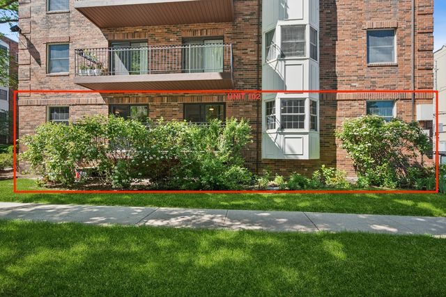 1501 Oak Avenue 102, Evanston, IL 60201