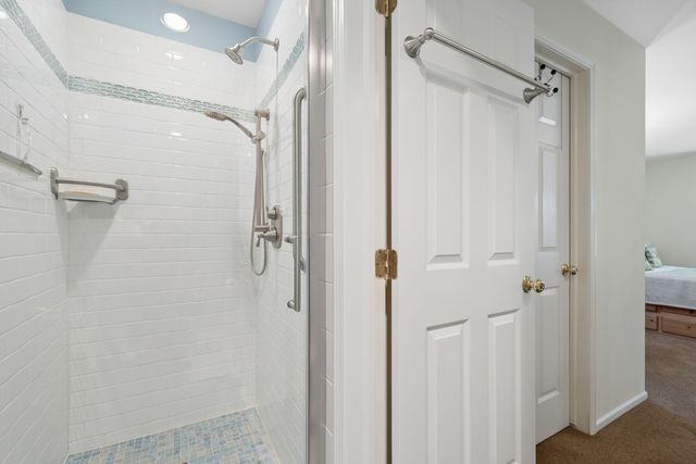 1501 Oak Avenue 102, Evanston, IL 60201